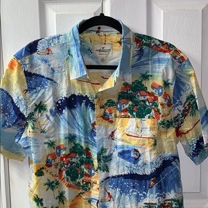 Size LARGE American Eagle Shirt